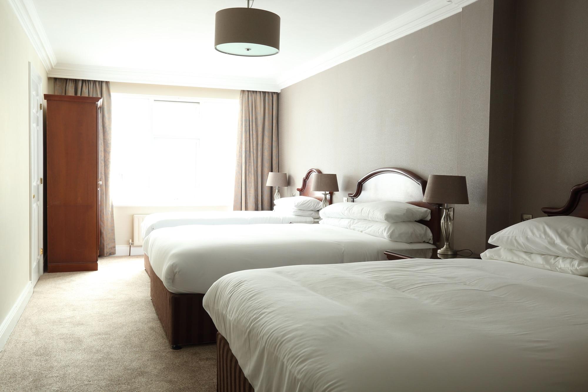 Donegal Town Abbey Hotel Donegal מראה חיצוני תמונה